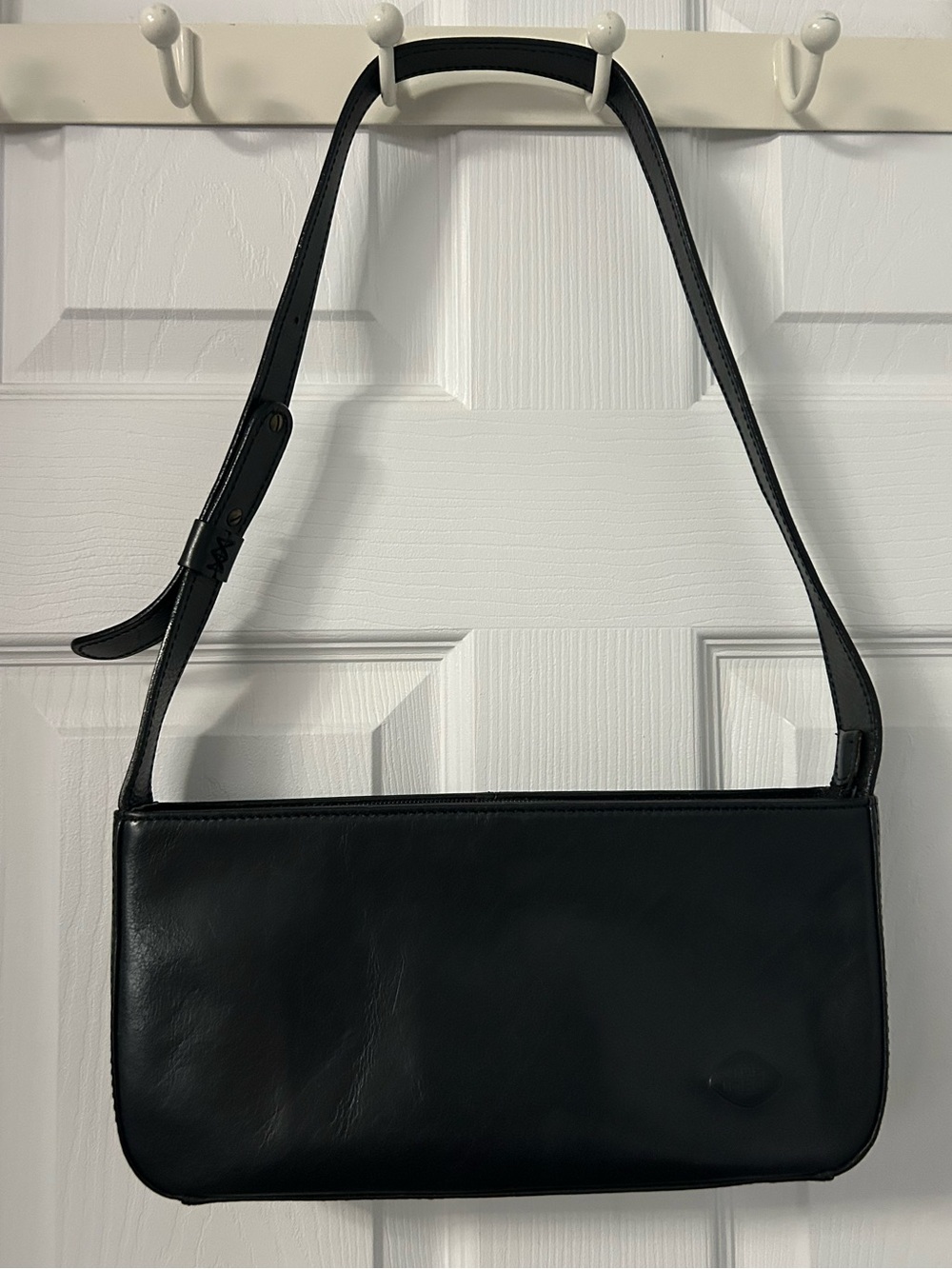 The Trend Elegant Black Leather Shoulder Bag - Minimal Profile
